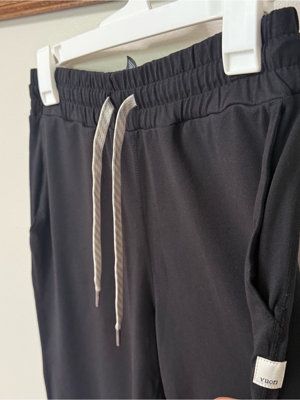 Vuori Performance Jogger Women Sm Black Heather Dreamknit Drawstring Pants VW303